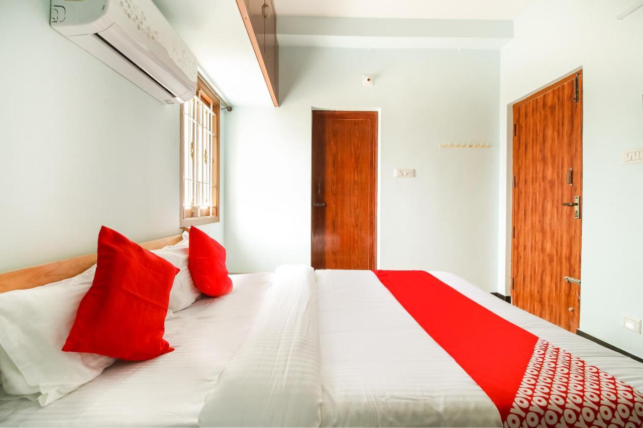 Oyo 71549 Shri Sai Apartments Mettuppālaiyam Zewnętrze zdjęcie