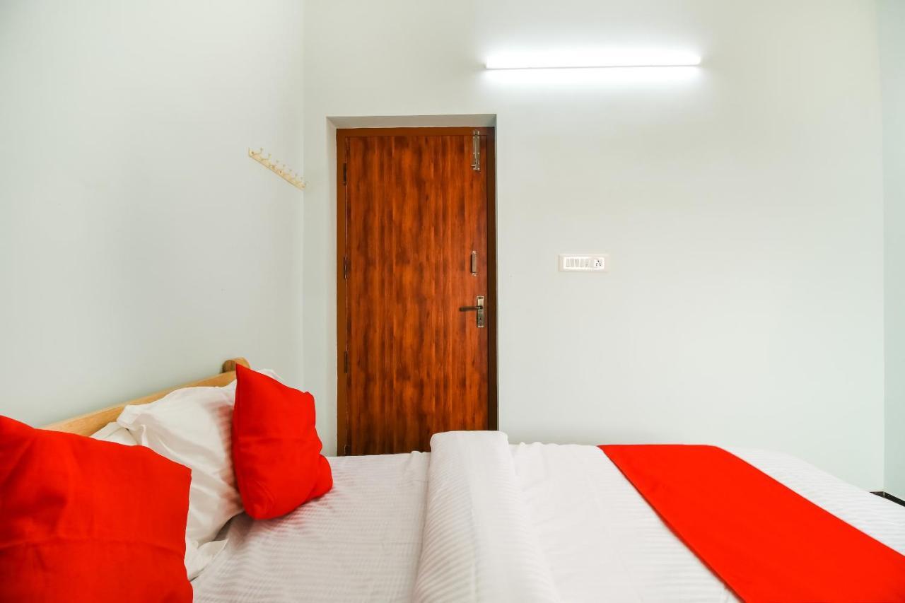 Oyo 71549 Shri Sai Apartments Mettuppālaiyam Zewnętrze zdjęcie
