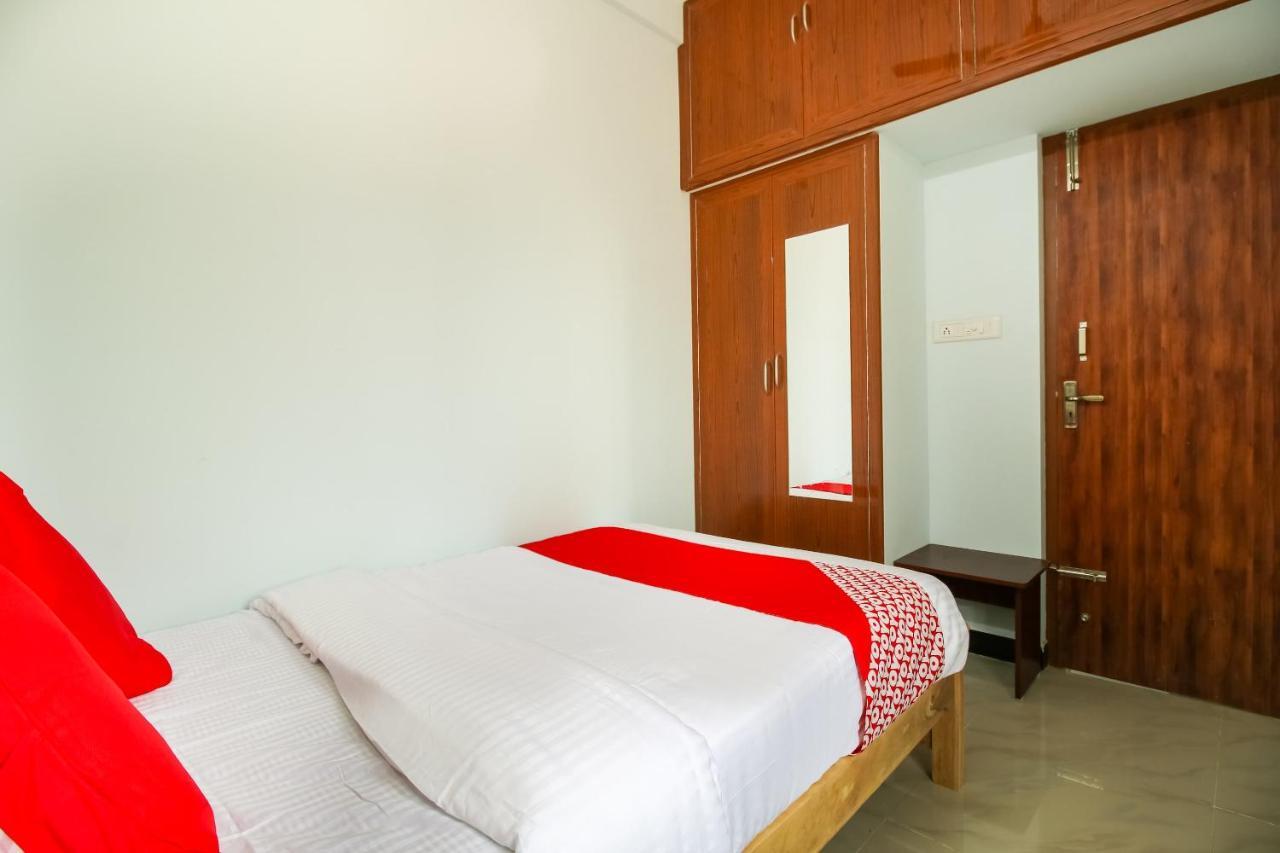 Oyo 71549 Shri Sai Apartments Mettuppālaiyam Zewnętrze zdjęcie