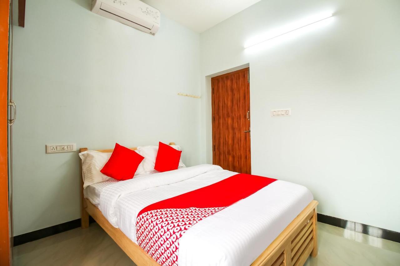 Oyo 71549 Shri Sai Apartments Mettuppālaiyam Zewnętrze zdjęcie
